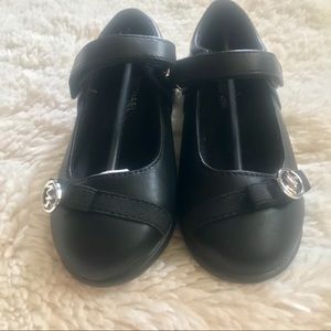 MICHAEL Michael Kors ‘Amber Kim - T’ Flats